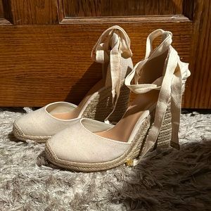 JF wrap around ankle wedges